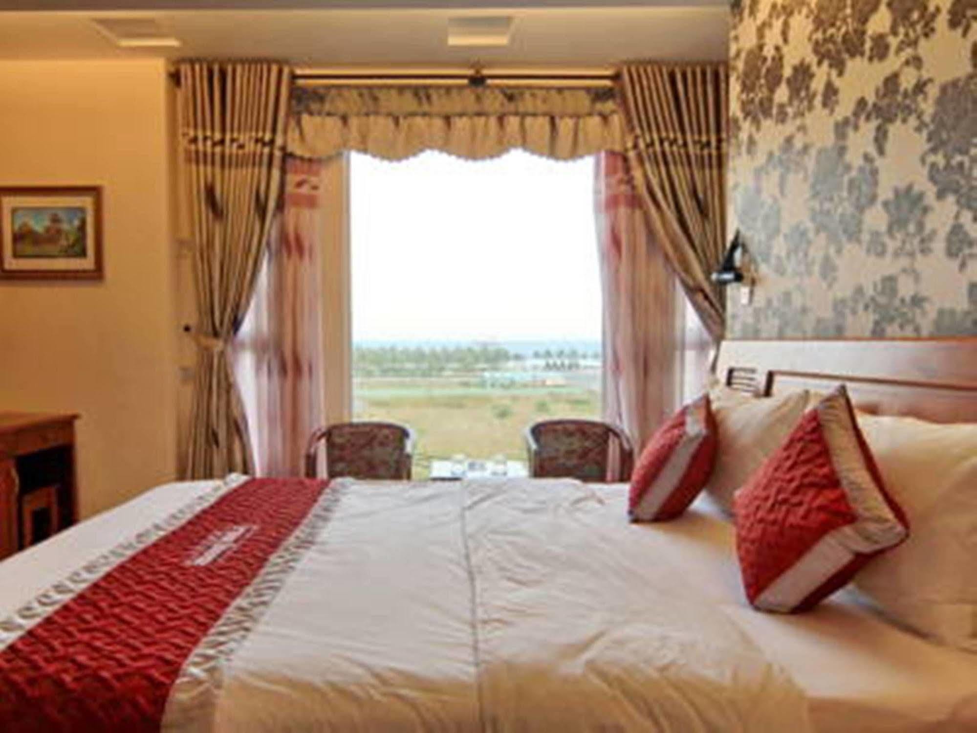 Trung Duong Da Nang Beach Hotel Exterior photo